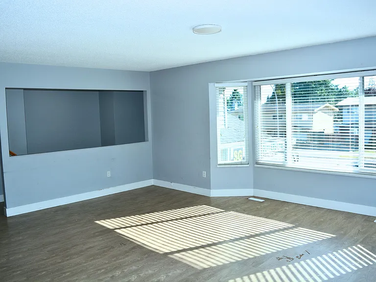 9402 Prince Charles Blvd — Photo 5