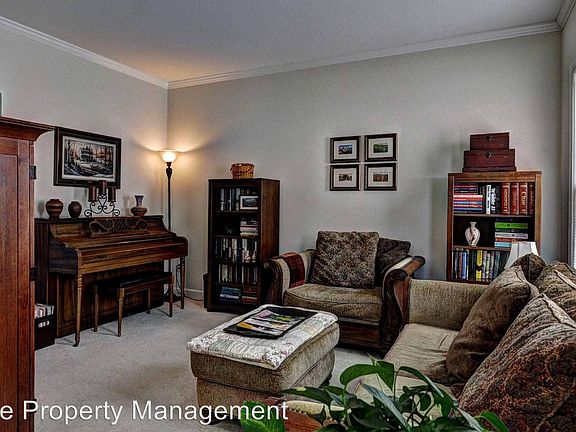 5th image of 106 Prestwick Ct