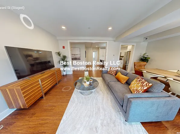 386 Harvard St, Cambridge, MA 02138