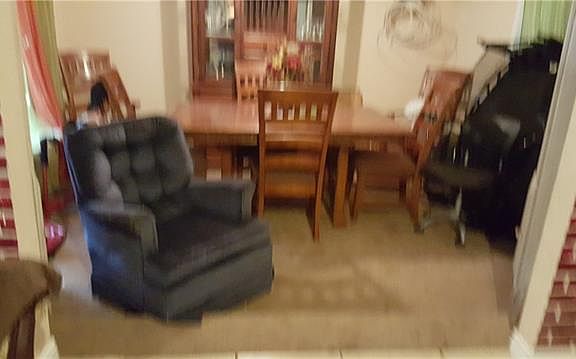 4th image of 2406 Fulton Dr