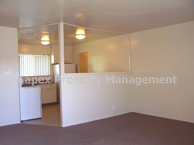 2nd image of 180 Smalley Ave