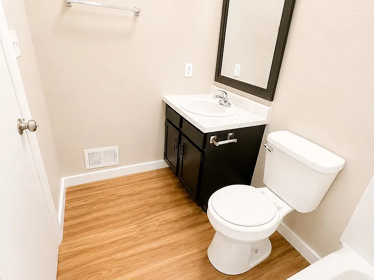 321 Ella St #1 — Photo 8
