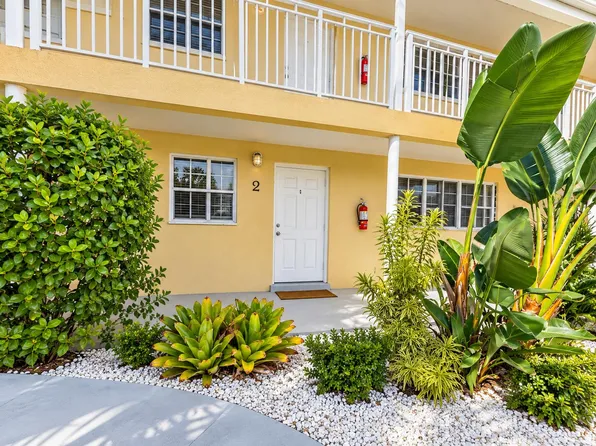 405 Southwind Dr APT 2, North Palm Beach, FL 33408
