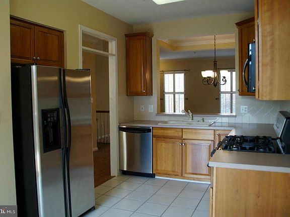 5th image of 1606 Hunting Creek Dr
