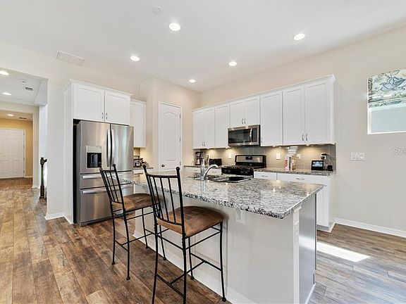 5th image of 17102 Harbor Oak Pkwy