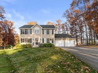 18 Overlook Ave, Millbury, MA 01527