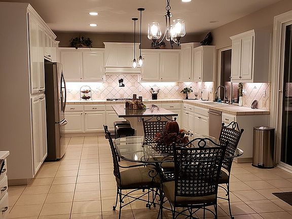 Kitchen with Bosch dw and stove