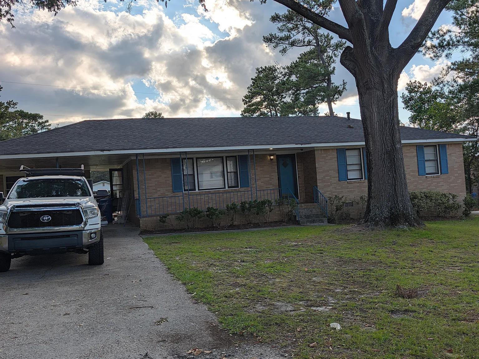 3 bed, 1328 sqft, $1,850 — Photo 1