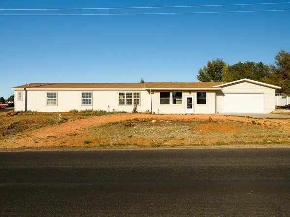 1686 S Powell Dr, Kanab, UT 84741