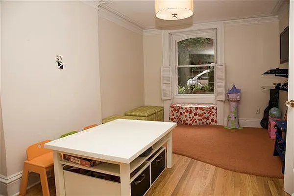 Sold by Singleton-Galmann Realty | media 6