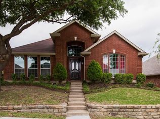 1733 Bennington Dr, Carrollton, TX 75007