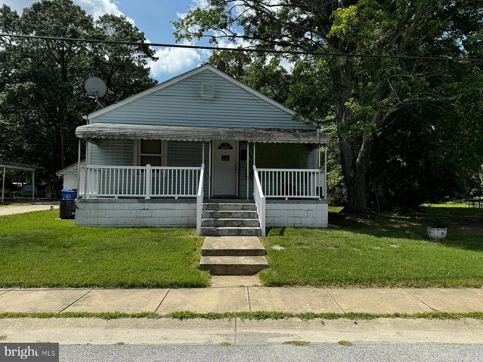 111 Woodland Rd photo 1