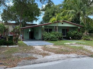 126 SE 9th St #2, Hallandale Beach, FL 33009