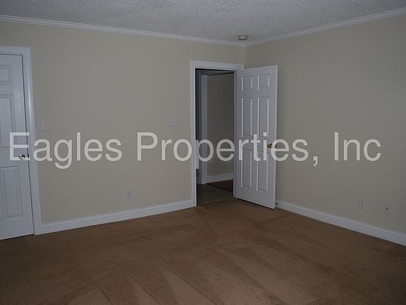 5th image of 3936 E Ash St