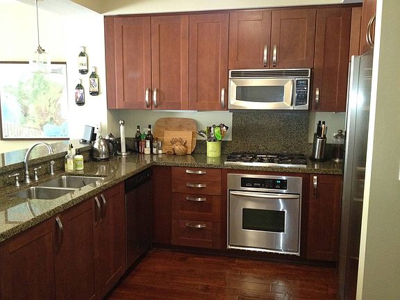 2nd image of 5410 La Jolla Blvd Unit 210