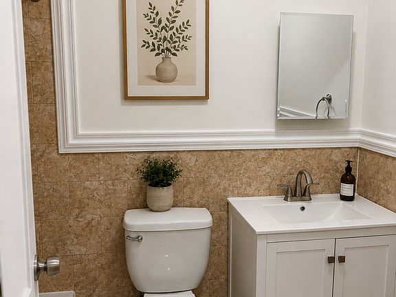 4th image of 749 E 85th St #3