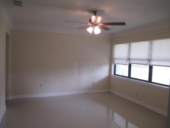 4th image of 1006 Buckeye Dr