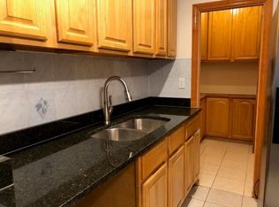 882 Huntington Ave #1D, Boston, MA 02115