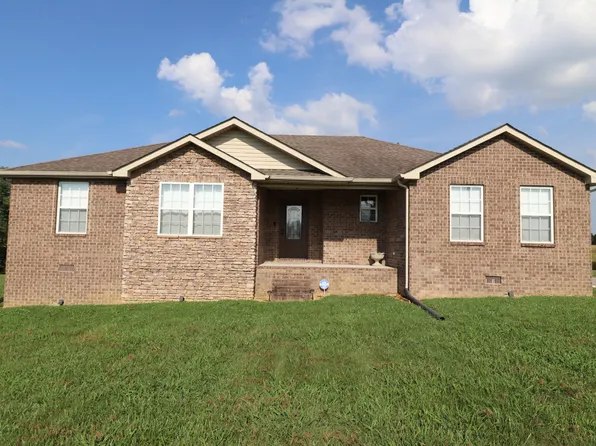 120 Mai Ridge Ln, Lafayette, TN 37083