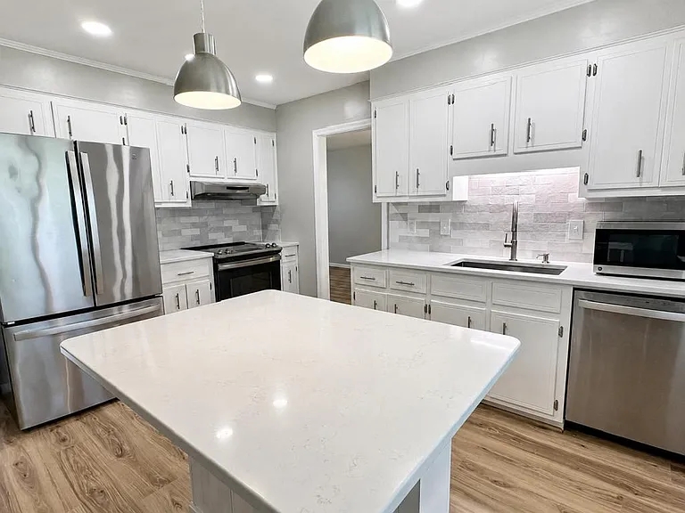 247 Brookside Ct — Photo 9