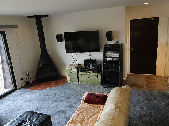 5th image of 719 Killarney Ct APT 2B