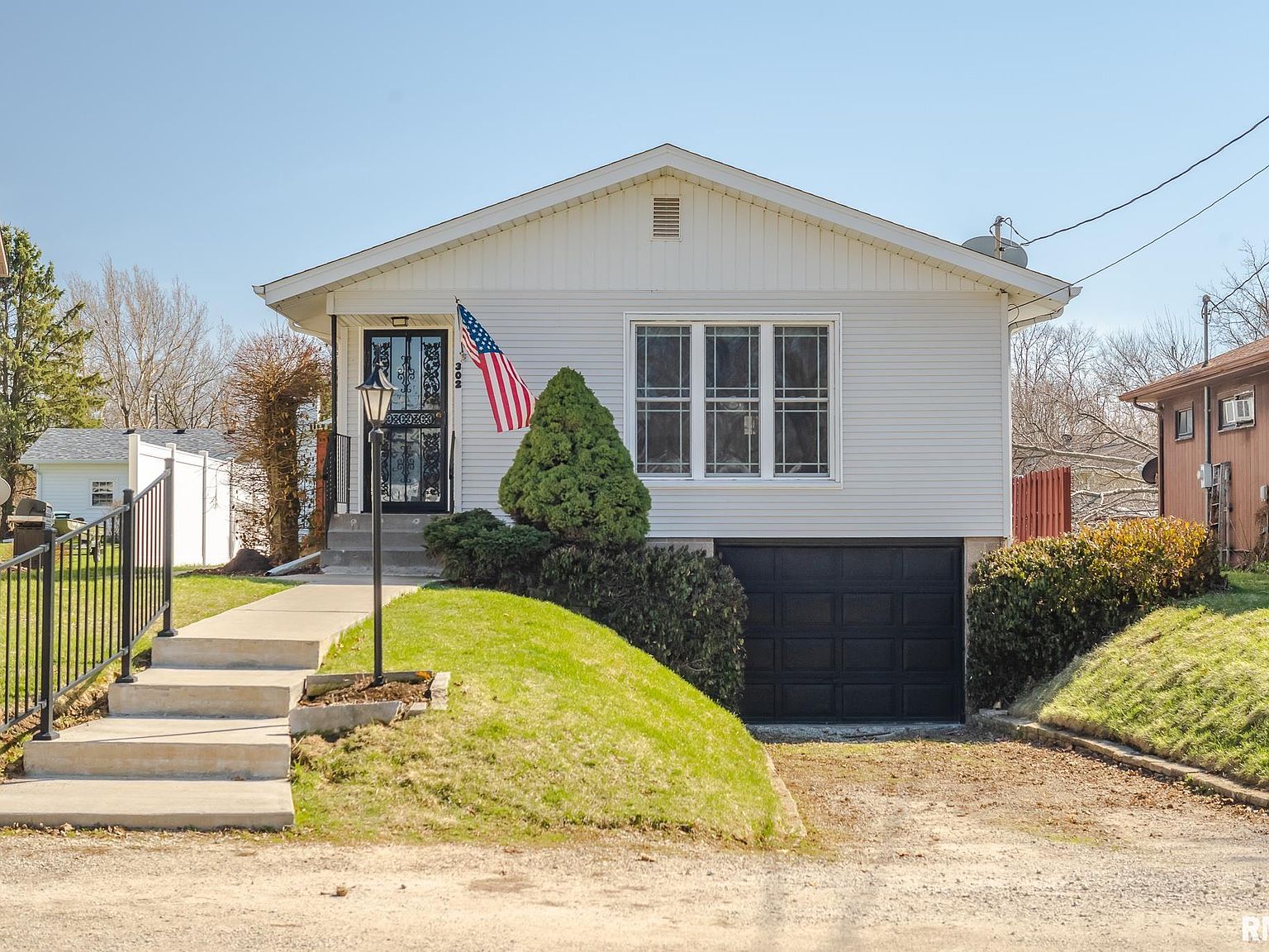 302 5th St, Sherrard, IL 61281 Zillow