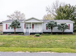 301 7th St, Grottoes, VA 24441