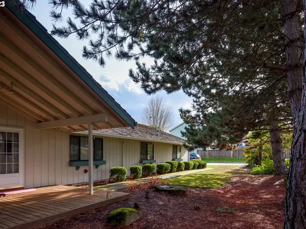 80 SW 172nd Ave, Beaverton, OR 97006