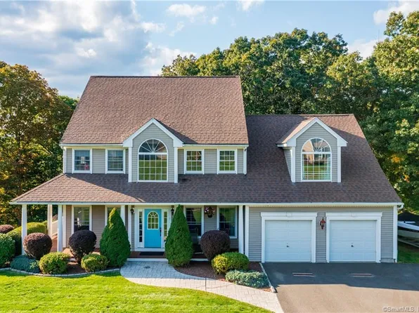 6 Strawberry Lane, Newtown, CT 06482