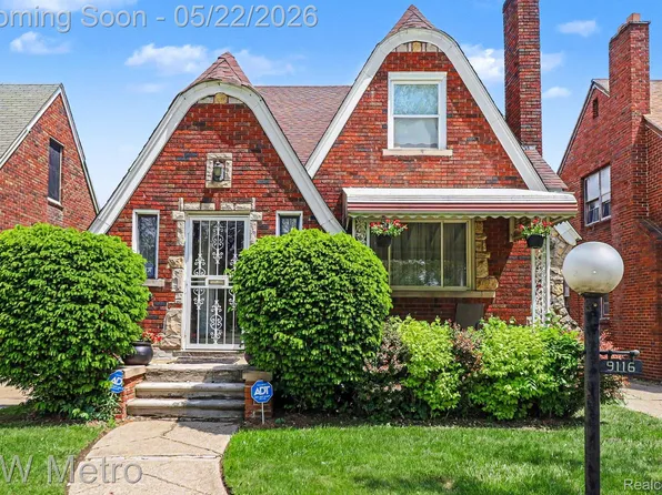 9116 Meyers Rd, Detroit, MI 48228