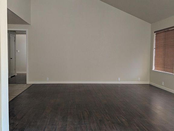 4th image of 1413 Knollcrest Dr