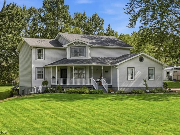 22791 Buck Rd, Alliance, OH 44601
