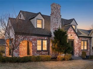 247 E 74th Ter, Kansas City, MO 64114