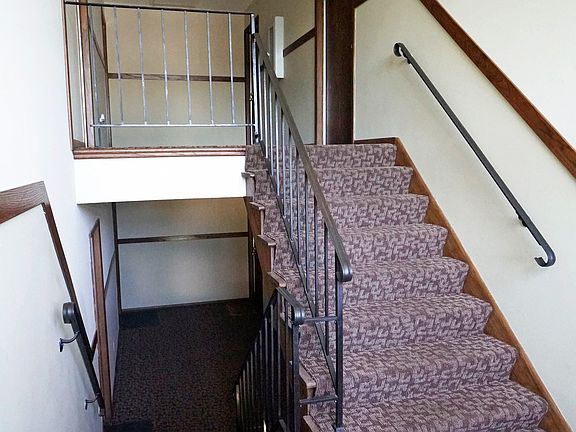 4th image of 5209 Xerxes Ave N APT 8