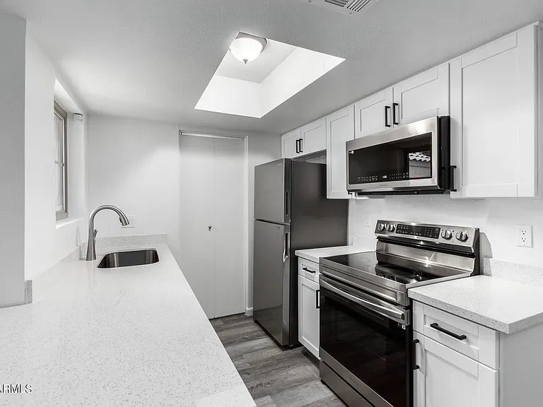 2855 S Extension Rd #212 — Photo 6