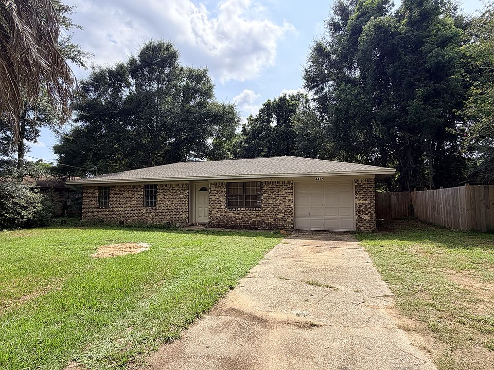 1st image of 4432 Pine Villa Cir