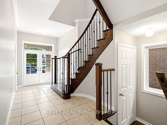 5th image of 3351 Moses Way