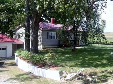 3rd image of 121 Marys Ln