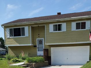 579 Glenwood Dr, Painesville, OH 44077