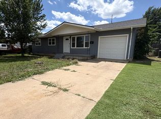 2209 N Dwight St, Pampa, TX 79065
