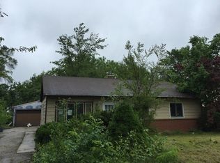25320 W Carson Dr, Lake Villa, IL 60046