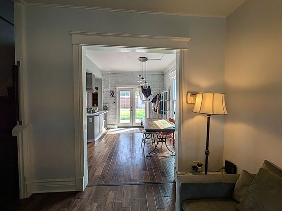 5th image of 3112 N Elizabeth St