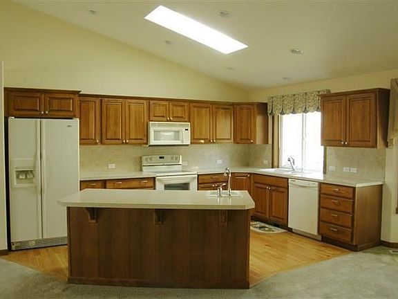 3rd image of 9008 N James Dr