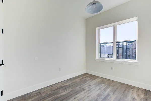 Rented by Spire Group | media 29