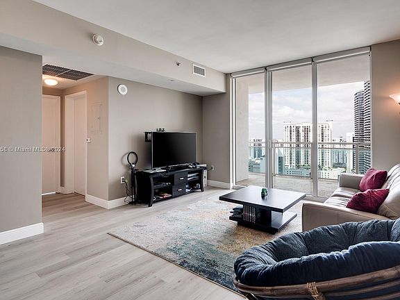 4th image of 950 Brickell Bay Dr APT 2901