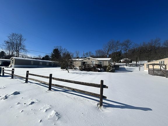 4th image of 321 Ridge Ave