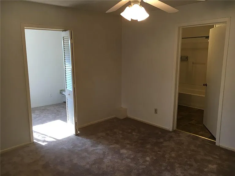 1501 W 9th St #A — Photo 11