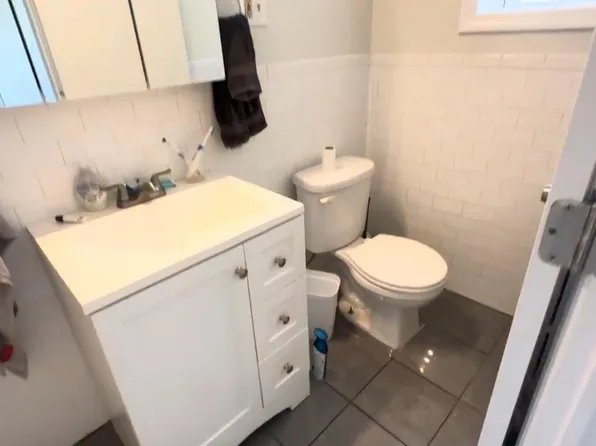 305 Park Avenue image 7 of 19