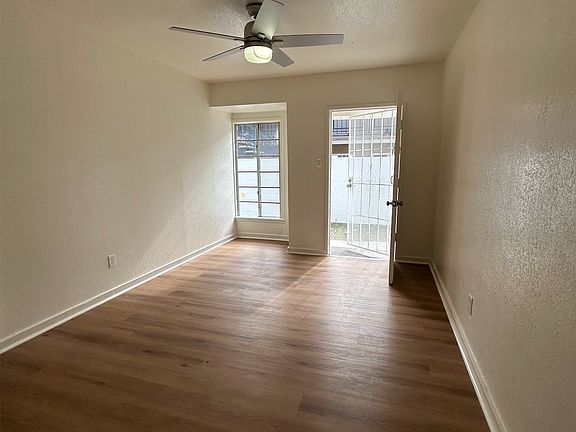 2nd image of 1629 Cedar Ave #1631