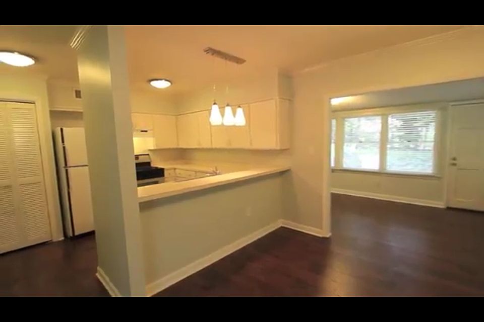 Kitchen / Dining / Sun Room